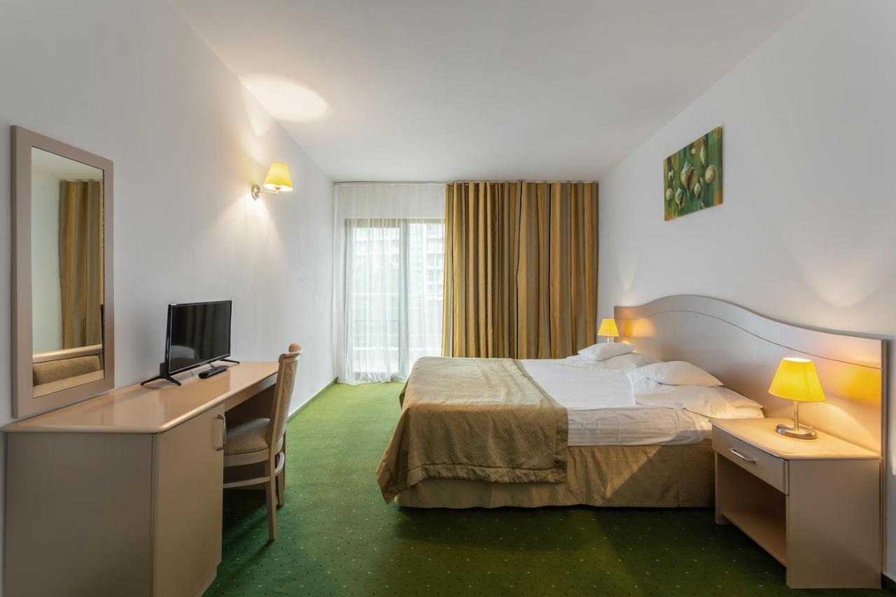 Hotel Bega エフォリエ・ノルド エクステリア 写真